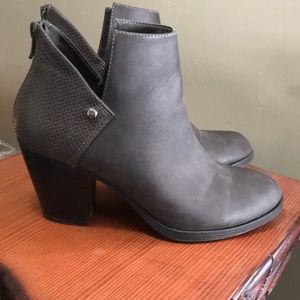 Vera booties